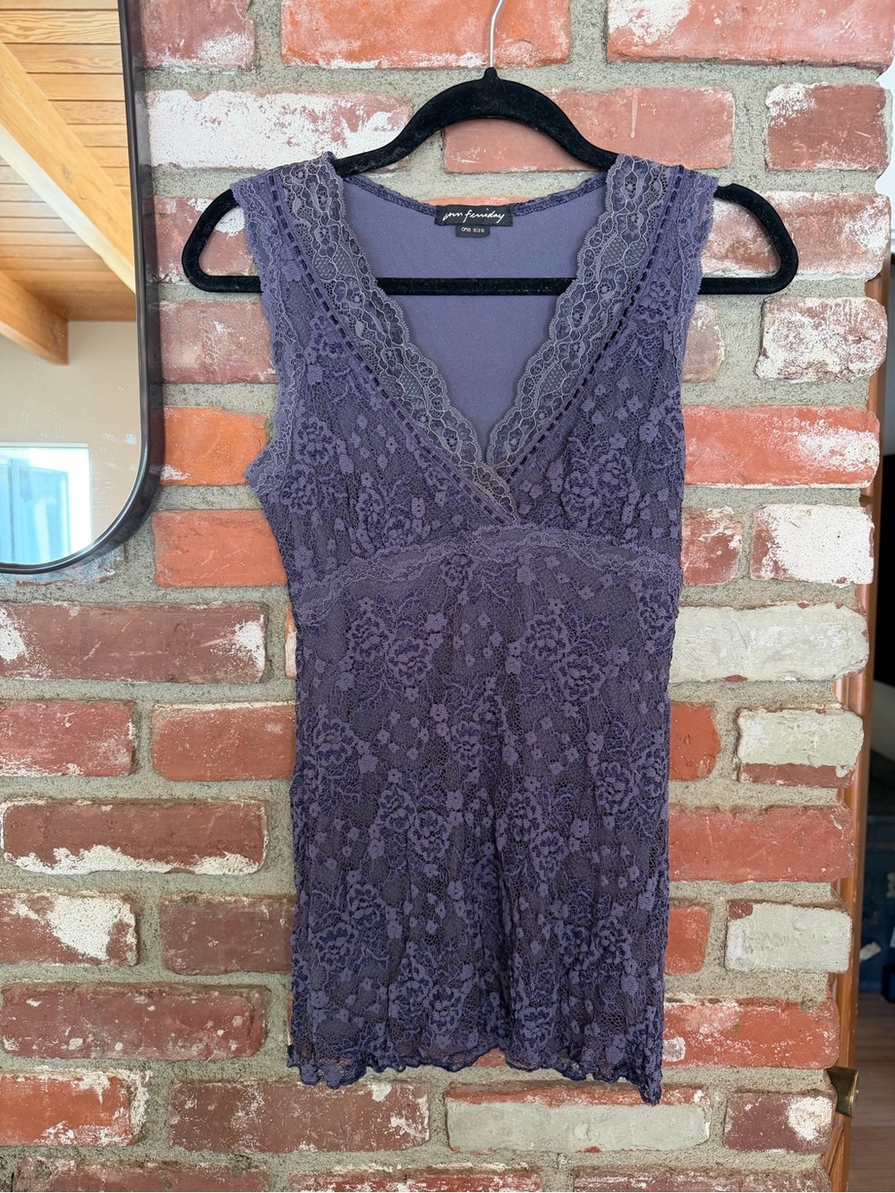 Vintage Y2K Purple Lace V-Neck Camisole